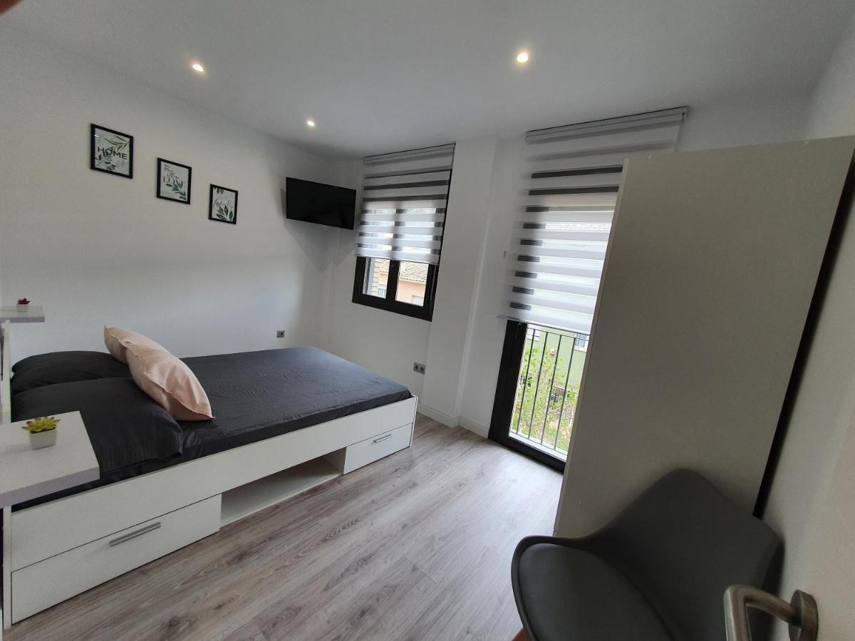 Moderno Duplex Comfort Roses Eksteriør billede