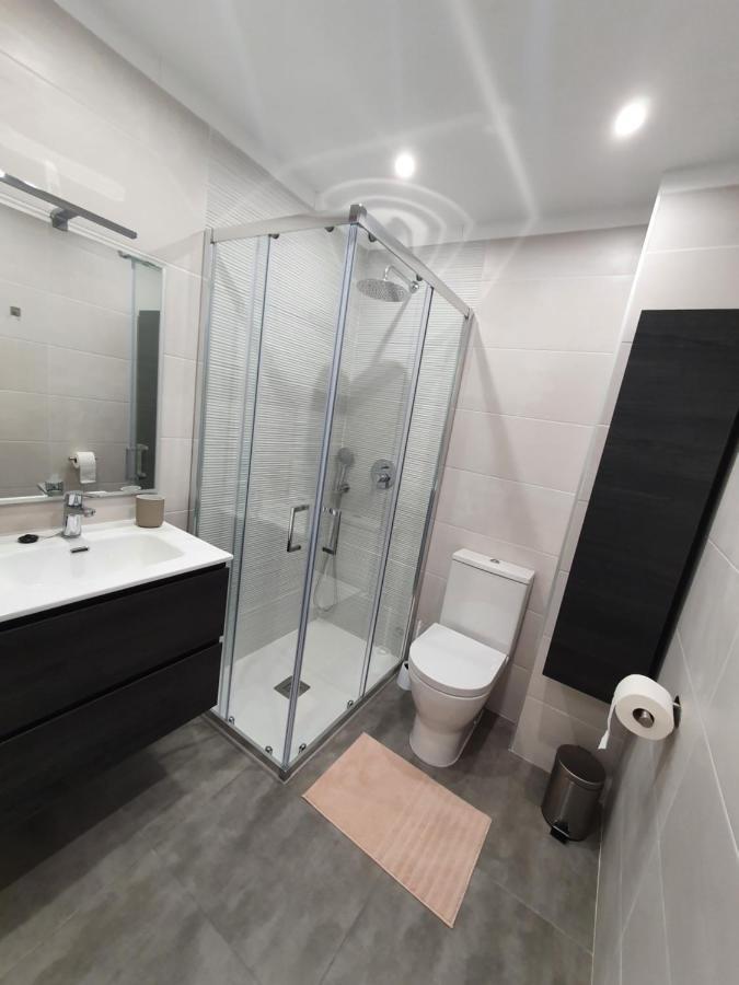 Moderno Duplex Comfort Roses Eksteriør billede