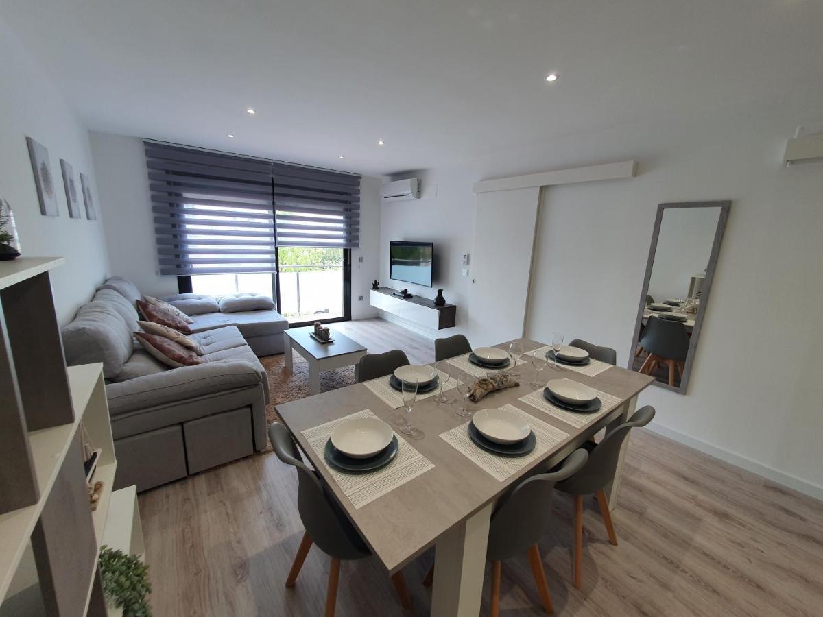 Moderno Duplex Comfort Roses Eksteriør billede
