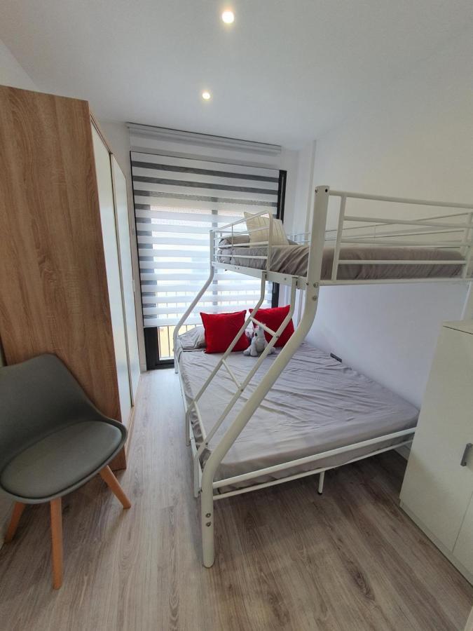 Moderno Duplex Comfort Roses Eksteriør billede