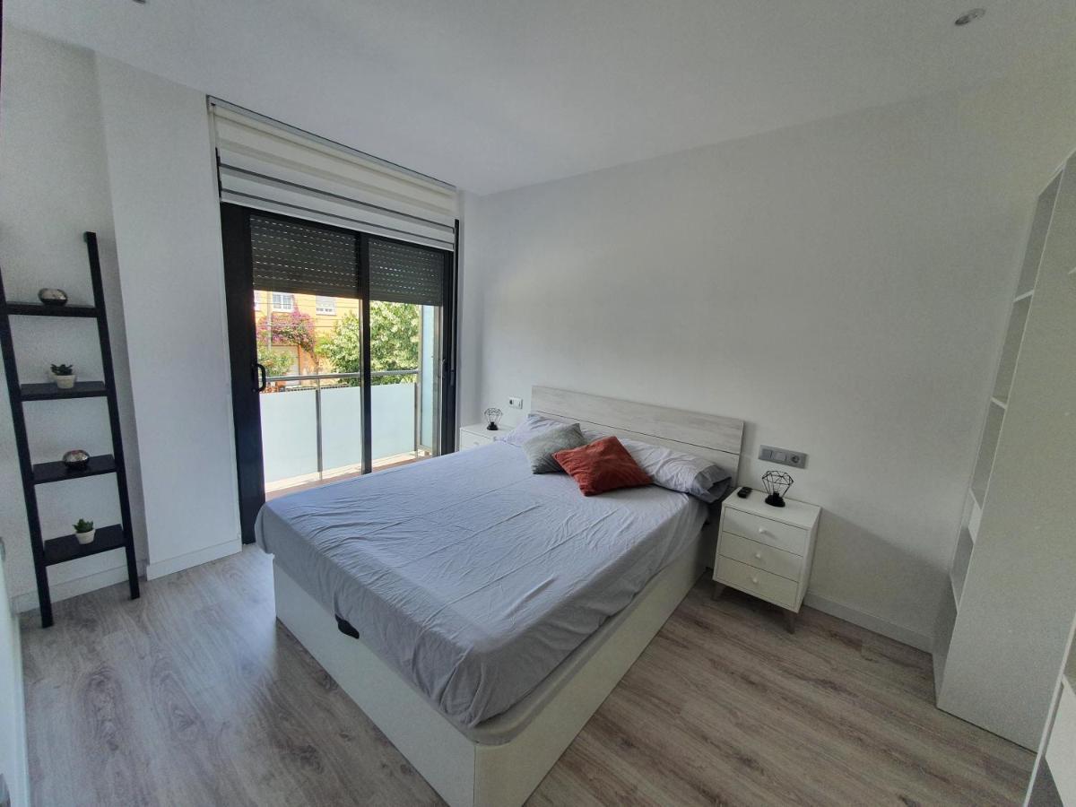 Moderno Duplex Comfort Roses Eksteriør billede