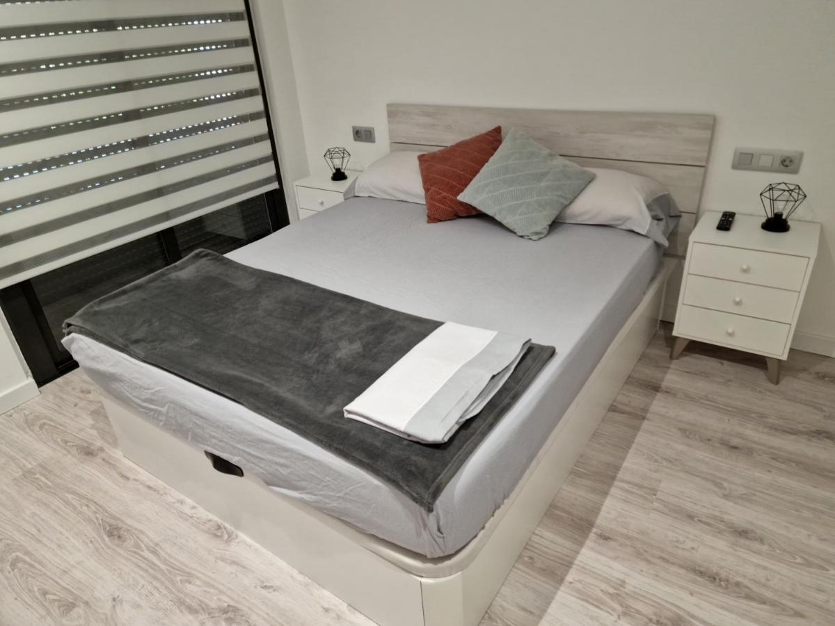 Moderno Duplex Comfort Roses Eksteriør billede